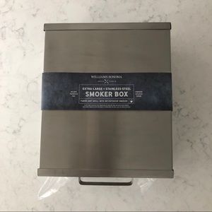 Williams Sonoma smoker box - new
